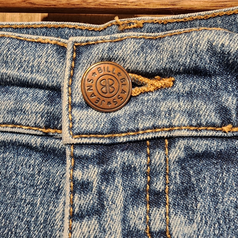 Vintage Bill Blass High Waisted Denim Shorts - Picture 4 of 5